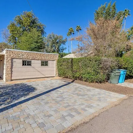 Best Little Guesthouse In Melrose! New Listing!