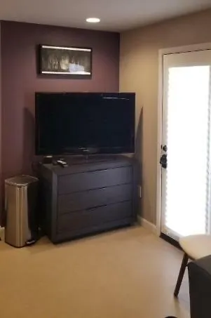 Guest house Little In Melrose! New Listing!